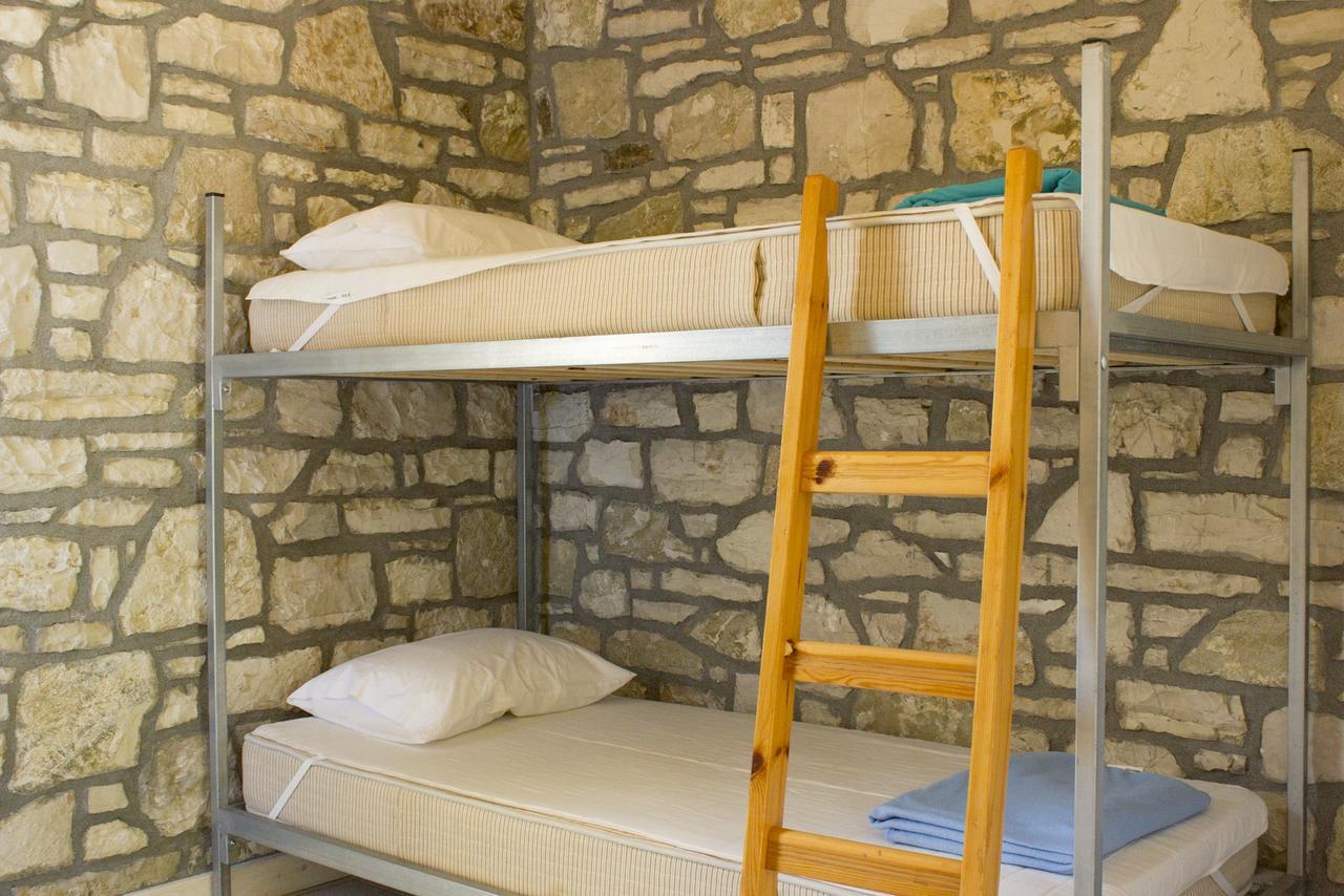 Himara Hostel Exterior photo
